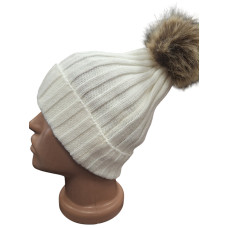 Зимна дамска бяла шапка с пух - 8300