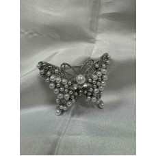 Елегантна брошка с фин акцент с впечатляващ блясък-9310