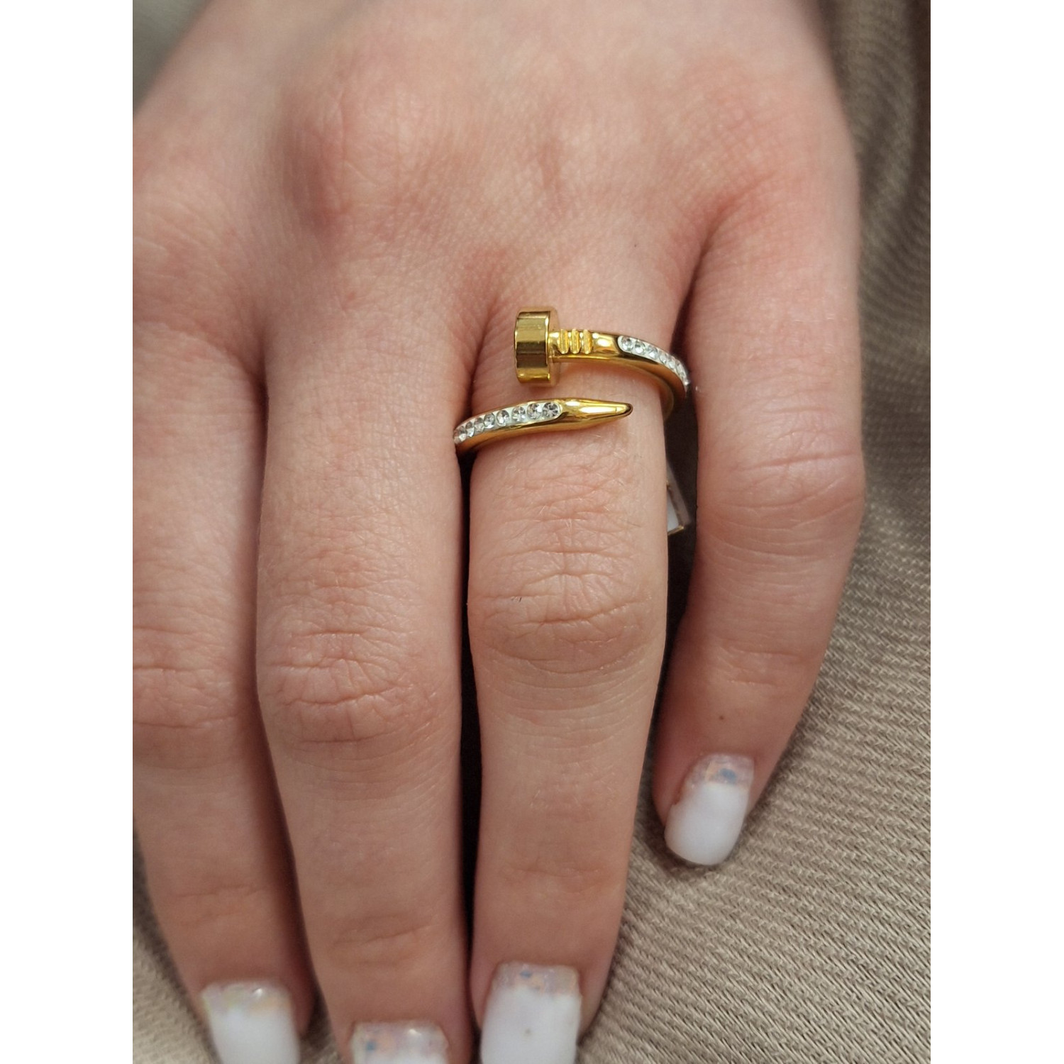 Златист стоманен пръстен, имитиращ пирон - 9203 Златист стоманен пръстен, имитиращ пирон - 9203